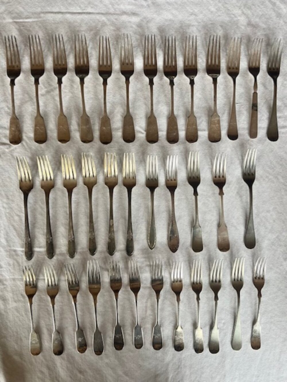 36 Pc Vintage Silverplate Fork Lot Rogers Nickel Silver Antique Flatware.